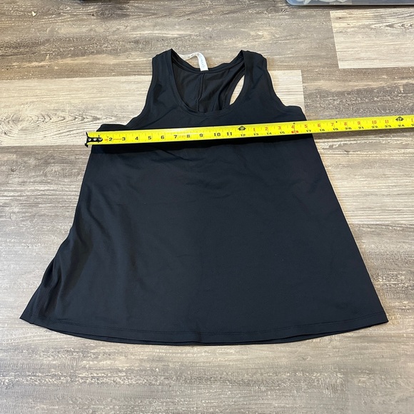 NWOT Lululemon Essential Tank *Train Black sz 8 - Picture 8 of 8